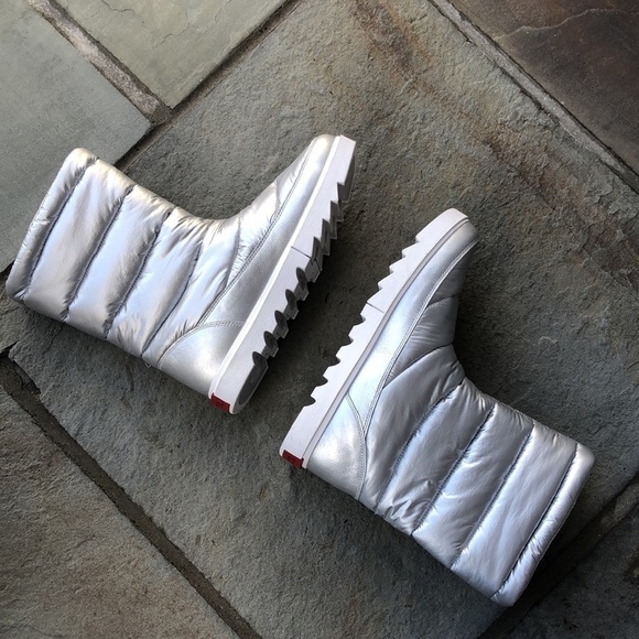 Sorel | Joan of Arctic Next Lite Mid Puffy Boot | Pure Silver 10.5 - Picture 9 of 12